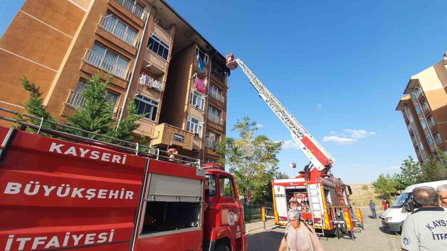 Yangını Film İzler Gibi İzlediler