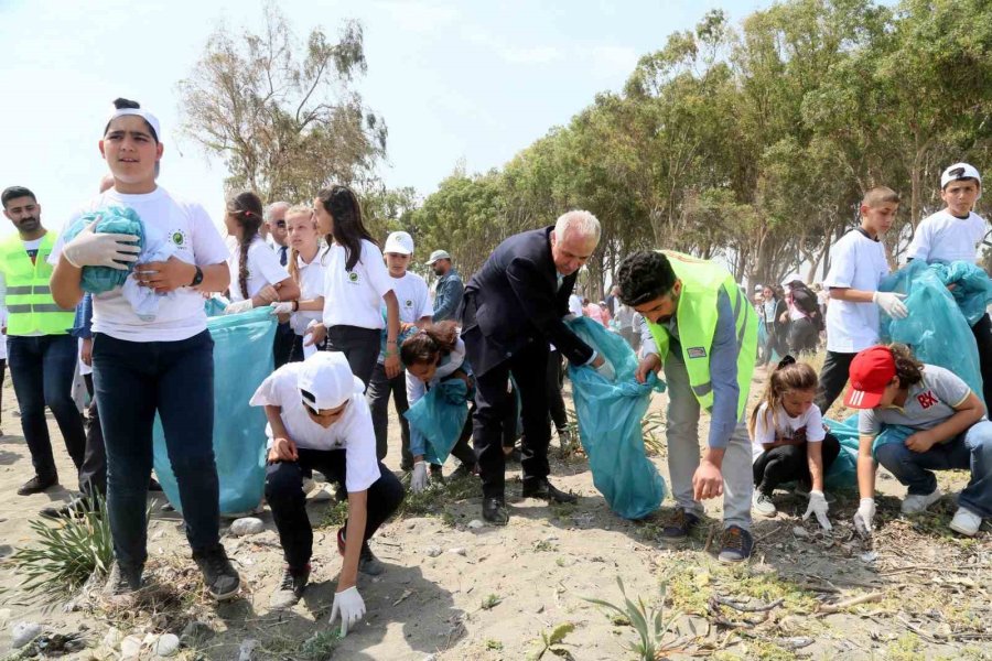 Akdeniz’in Her Yanı Düzenli Temizleniyor