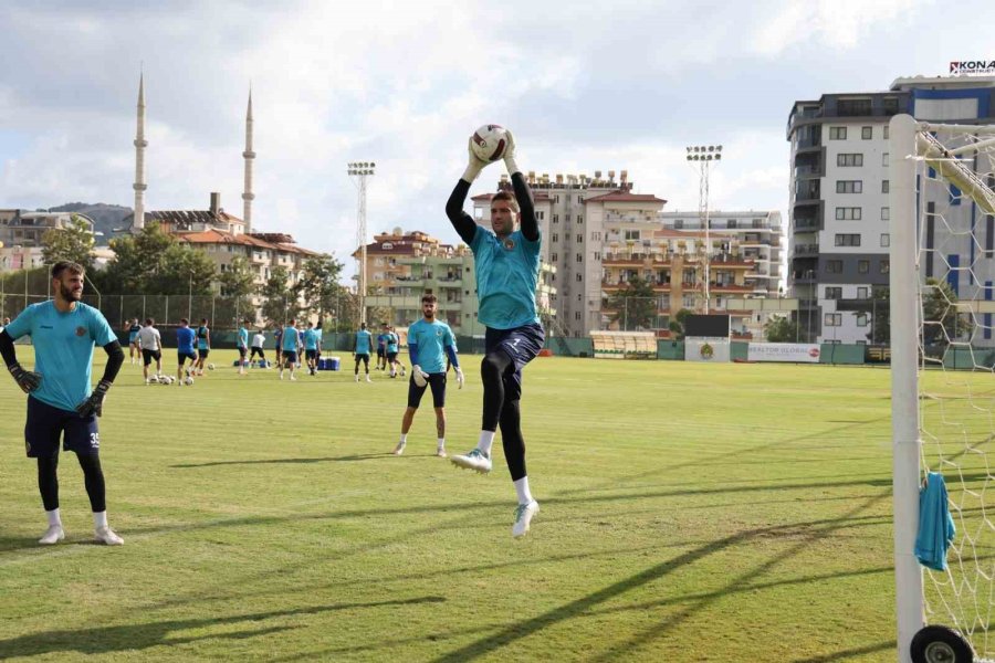 Alanyaspor, Adana Demirspor Maçı Hazırlıklarını Tamamladı