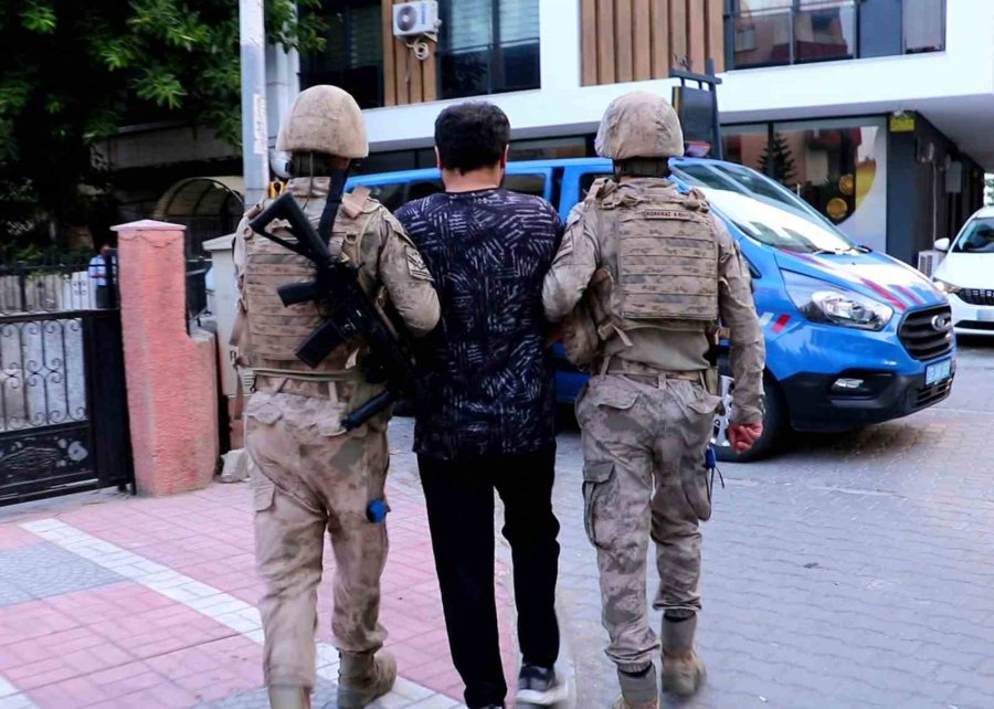 Mersin’de Deaş Operasyonu: 2 Tutuklama