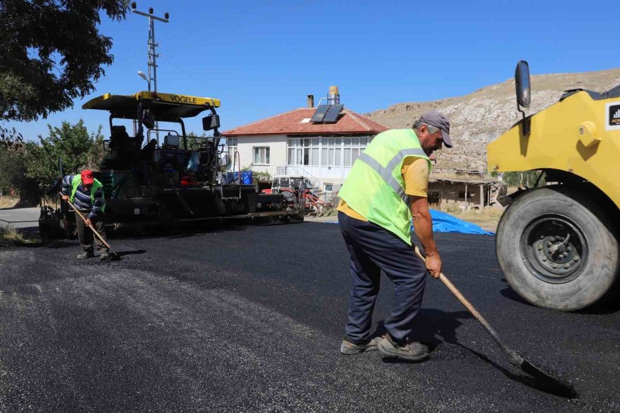 Büyükşehir’den Akkışla İlçesine 55 Milyon Tl’lik ‘yol’ Yatırımı