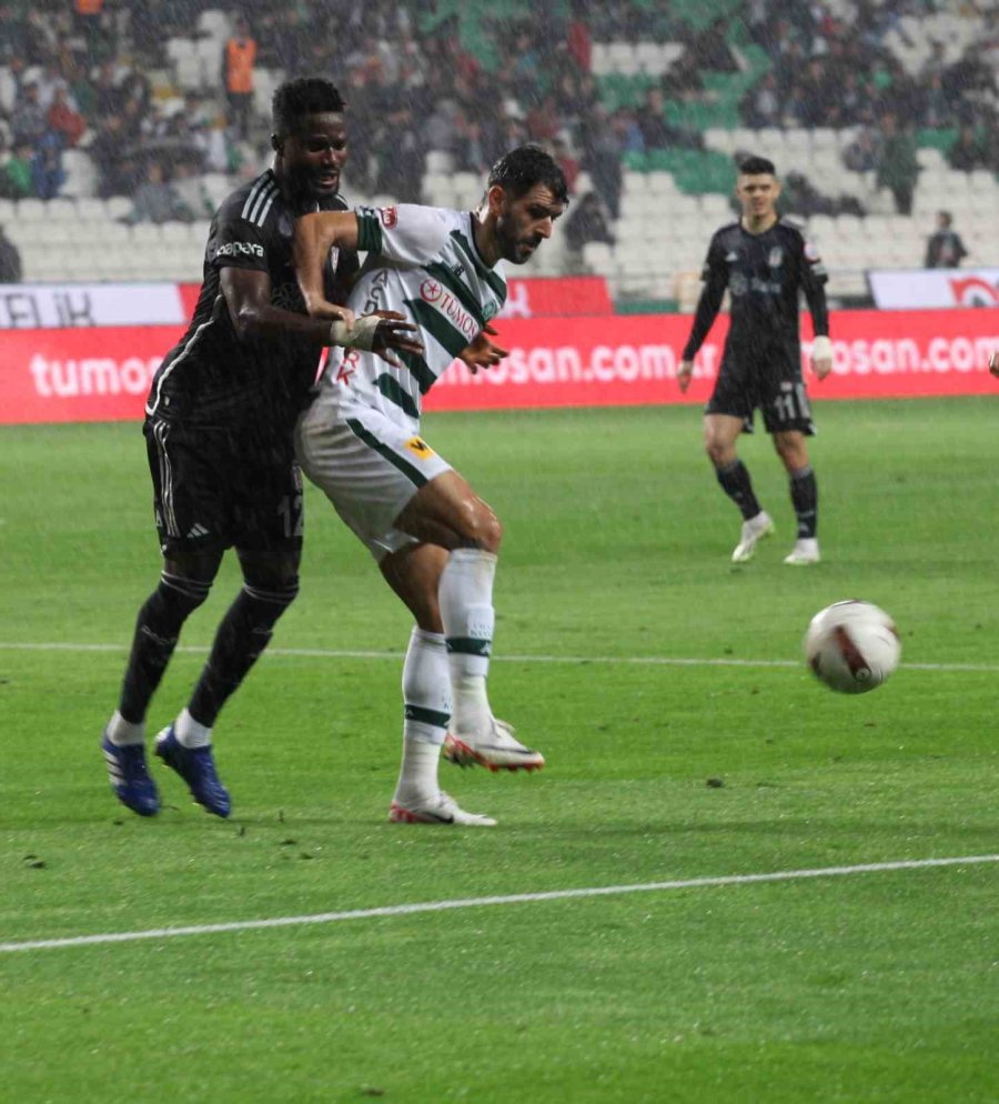 Trendyol Süper Lig: Konyaspor: 0 - Beşiktaş: 1 (ilk Yarı)