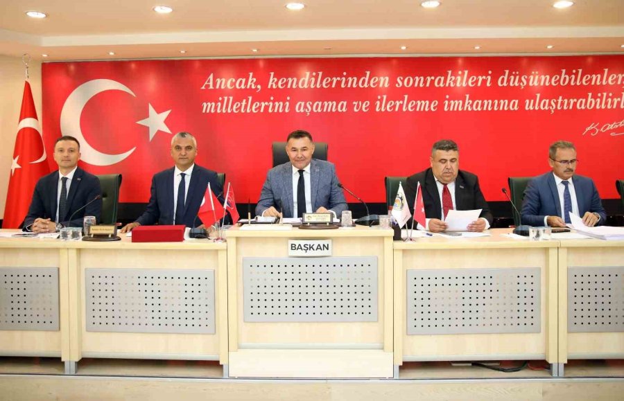 Alanya Belediyesi’nin 2024 Bütçesi, 4 Milyar 605 Milyon Olarak Belirlendi