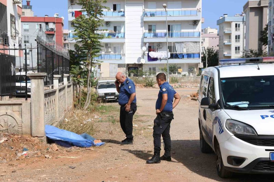 Aynı Mahallede Bir Hafta İçerisinde İkinci Şüpheli Ölüm