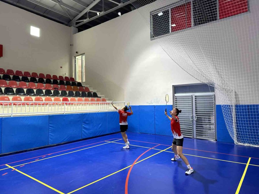 Badmintoncu İkizler Gözlerini Olimpiyat Şampiyonluğuna Dikti