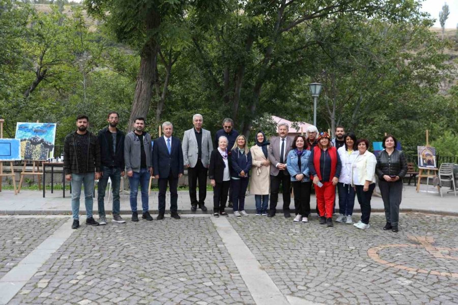 Melikgazi’nin Tarih Ve Kültür Esintisi Tuvallere Yansıyor