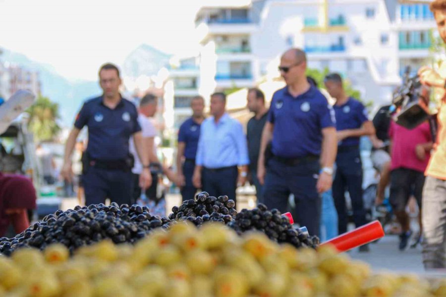 Seyyar Pazarcı Denetimine Çıkan Oda Başkanını Şoke Eden Manzara