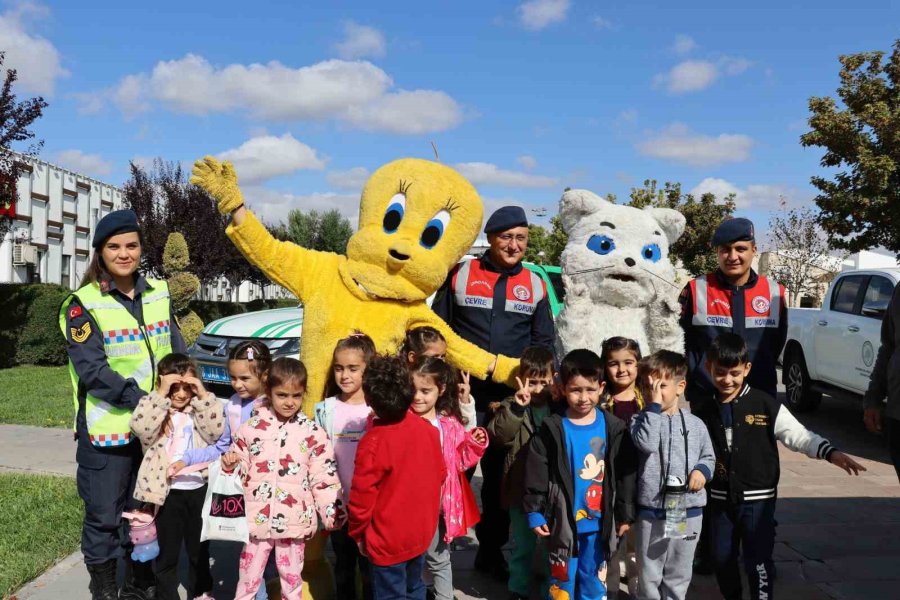 Jandarma’dan Öğrencilere Hayvanat Bahçesi Gezisi