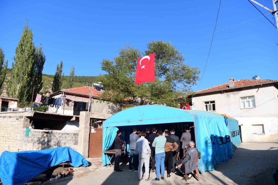 Hulusi Akar: "şehidimizin Kanı Yerde Bırakılmadı”