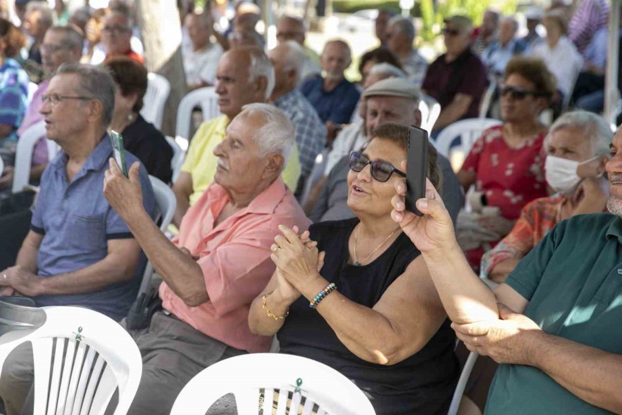 Mersin’de Yaş Almışlara "yaşlılar Günü" Etkinliği