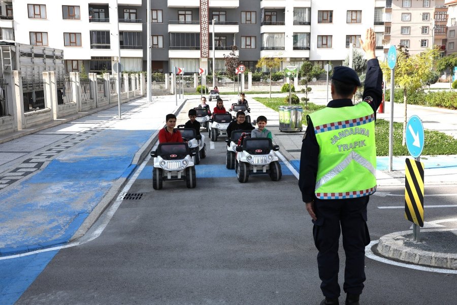 Karatay Trafik Eğitim Parkı’nda Eğitimler Başladı