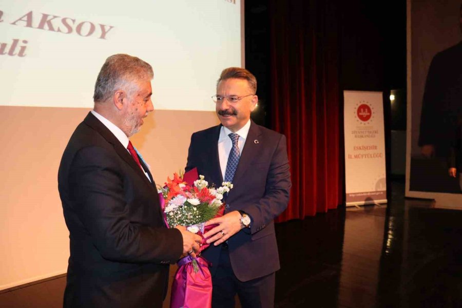 2023 Yılı Mevlid-i Nebi Haftası İle Camiler Ve Din Görevlileri Haftası Konferansı Düzenlendi