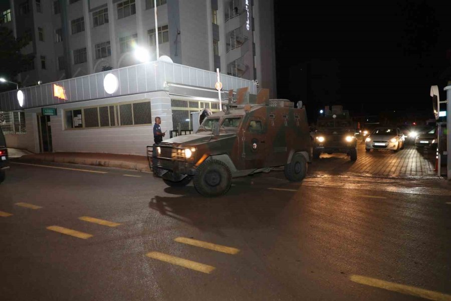 Sosyal Medya Dolandırıcılarına Operasyon: 14 Gözaltı