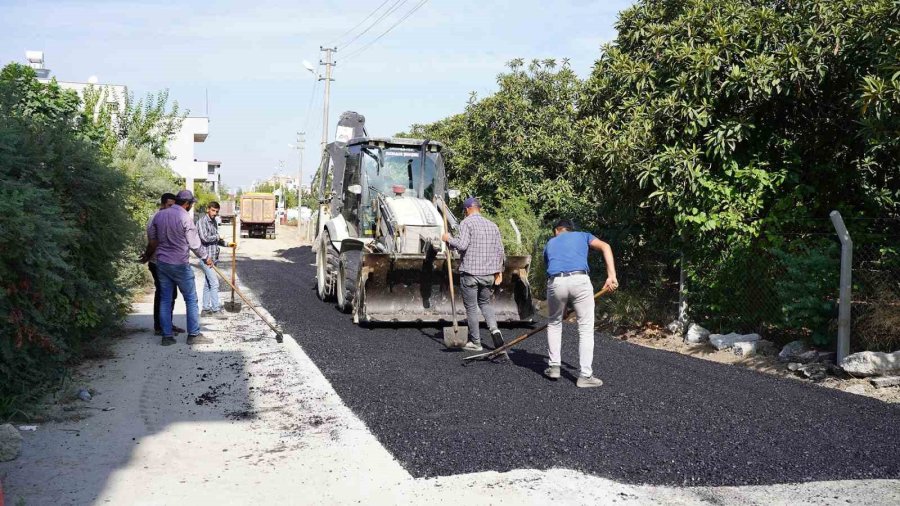 Tarsus’un Yolları Yenileniyor