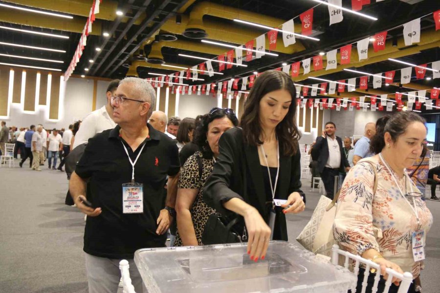 Chp Antalya’da Değişim