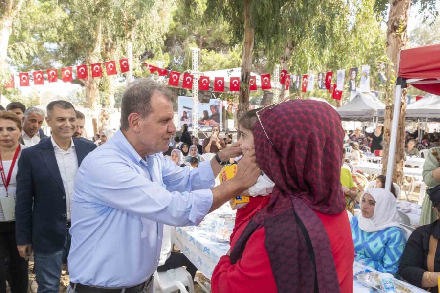 Başkan Seçer, ’evimiz Atölye Projesi’nde Eğitim Alan Kadın Ve Çocuklarla Buluştu