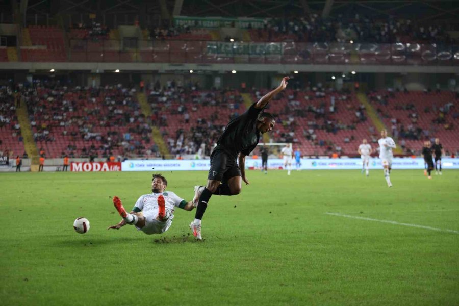 Trendyol Süper Lig: Hatayspor: 3 - Konyaspor: 1 (maç Sunucu)