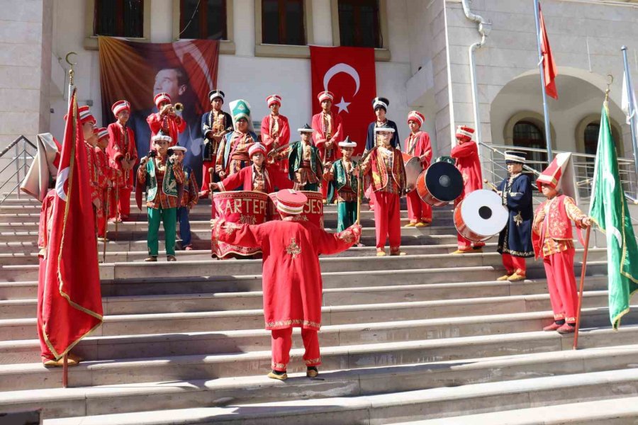 Geleceğin Mehteranları Hedeflerini Büyük Tutuyor