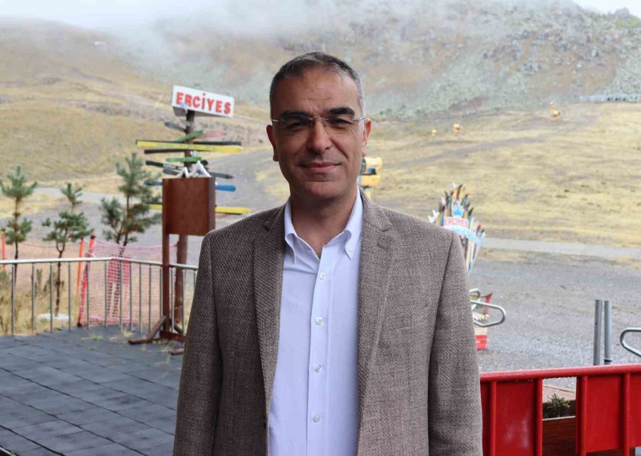 Erciyes Yeni Sezona Hazırlanıyor: Ekipler 24 Kilometrelik Halatı Santim Santim Kontrol Ediyor