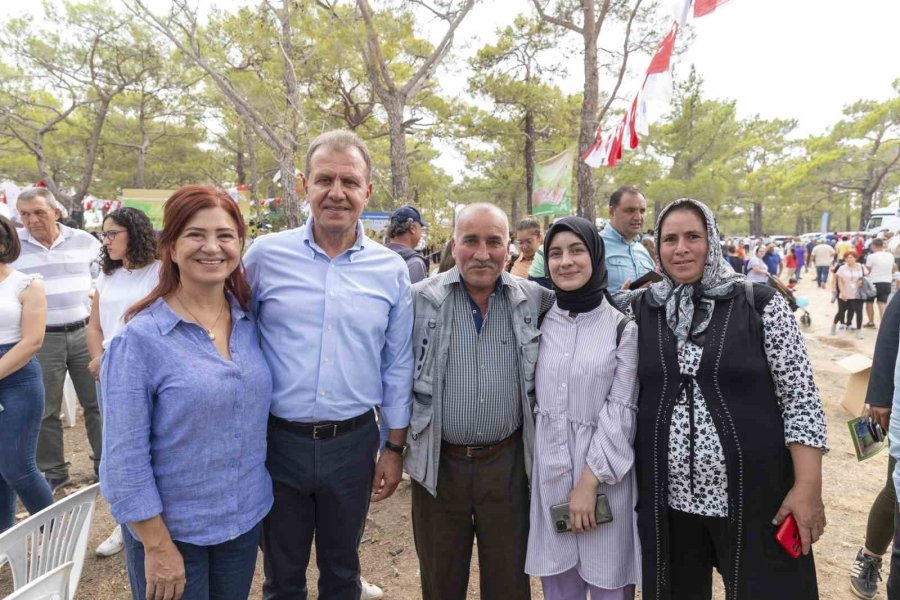 Başkan Seçer: "memleketimize Hizmet Eden Taş Üstüne Taş Koyan Herkesi Çok Seviyoruz"