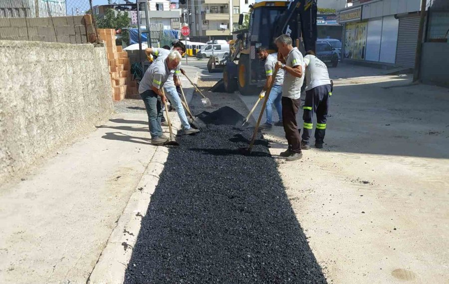 Akdeniz’in Yolları Ve Kaldırımları Yenileniyor