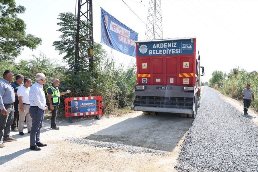 Akdeniz’de Bahçe Ve Sera Yolları Soğuk Asfalt İle Kaplanıyor