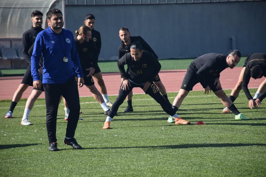 Anadolu Üniversitesi Batman Petrolspor Maçının Hazırlıklarını Sürdürüyor