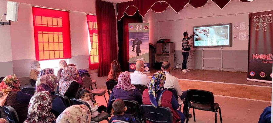 Jandarmadan Annelere ‘narkotik’ Eğitimi