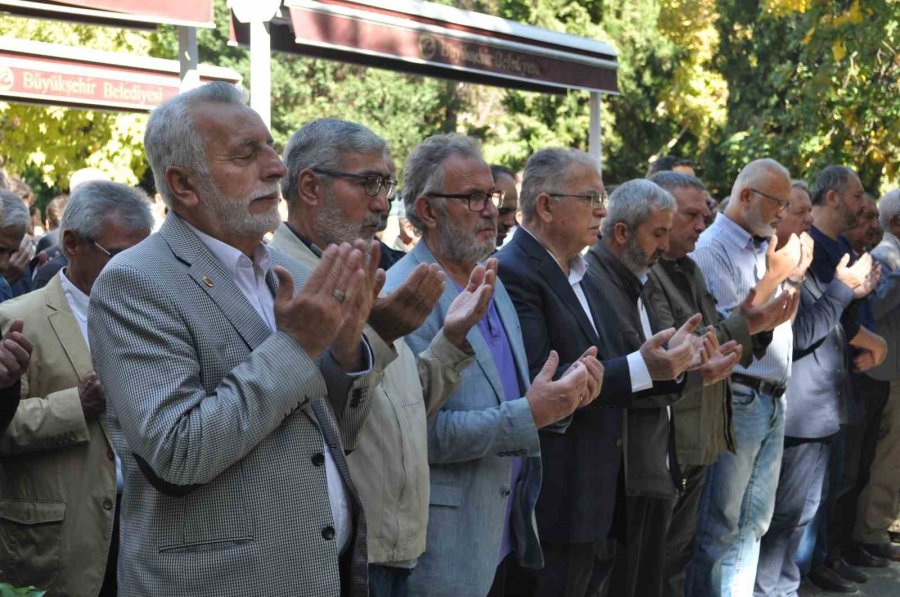 Cuma Namazı Sonrası Filistin’de Can Verenler İçin Basın Açıklaması Yapıldı