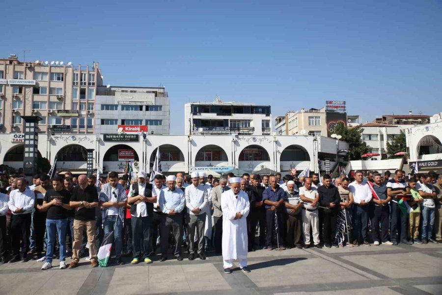 Mersin’de İsrail Protestosu