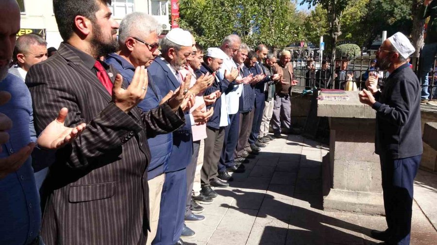 Niğde’de Hayatını Kaybeden Filistinliler İçin ‘gıyabi Cenaze Namazı’ Kılındı