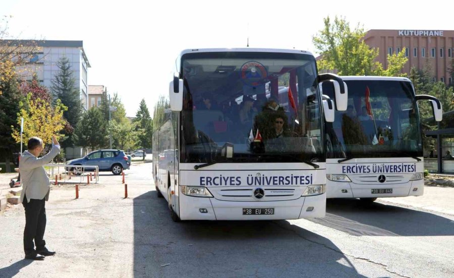 Erü’den Yeni Öğrencilere Kültür Yolu Turu