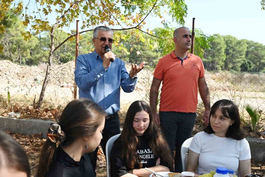 Başkan Topaloğlu, Öğrencilerin Hazırladığı Yemeğe Misafir Oldu