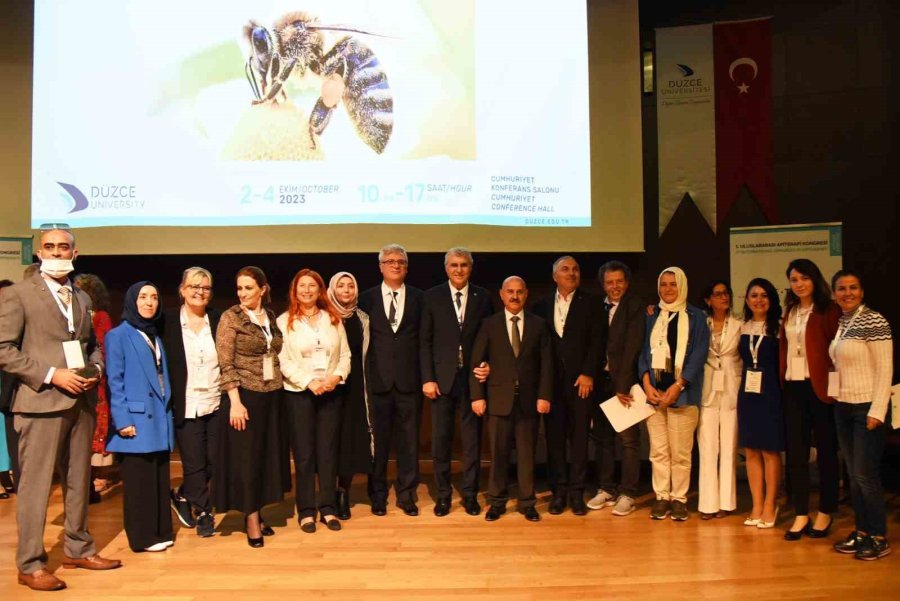 Uluslararası Apiterapi Kongresinde Arı Ürünleri Hakkında Güncel Bilgiler Paylaşıldı