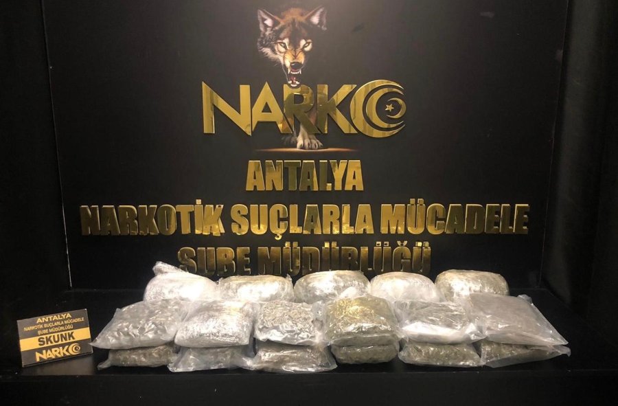 Narkotik Operasyonunda 44 Kilo Esrar Maddesi Ele Geçirildi