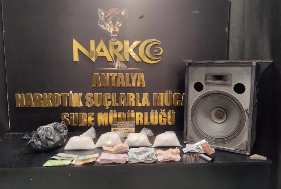 Narkotik Operasyonunda 44 Kilo Esrar Maddesi Ele Geçirildi