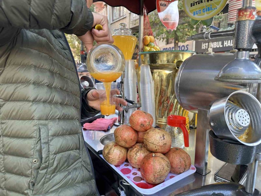 ’sifon Limonata’ Ve Nar Suyu Mevsim Geçişlerinin Gözdesi Oluyor