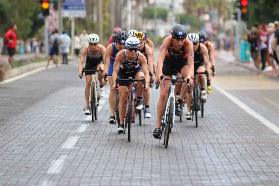 Uluslararası Alanya Triatlon Yarışları’nın 32.’si Tamamlandı