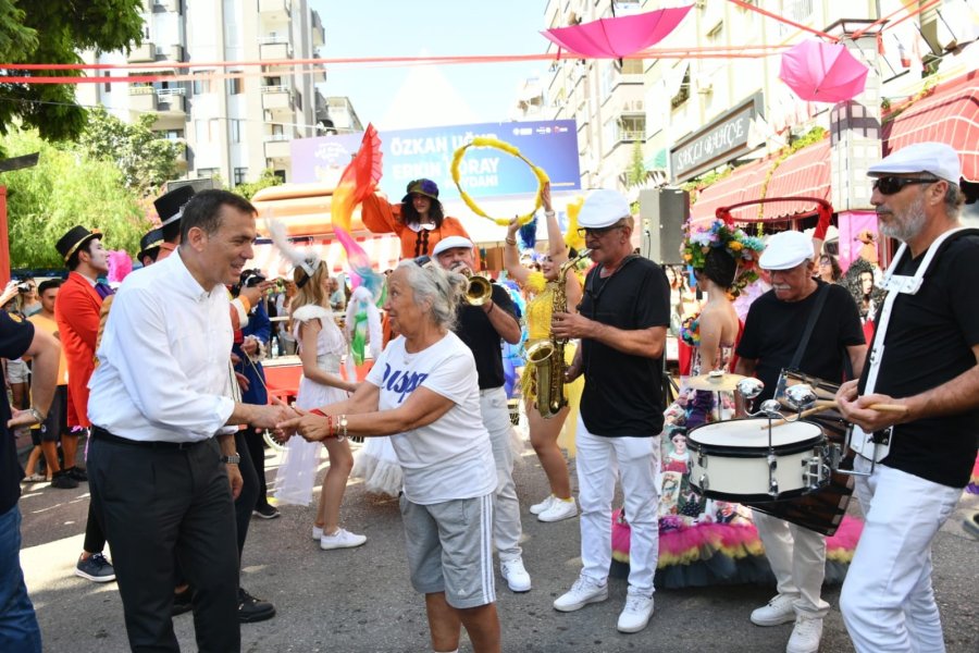 5. Mersin Kushimoto Sokağı Sokak Sanatçıları Festivali’ne Yoğun İlgi