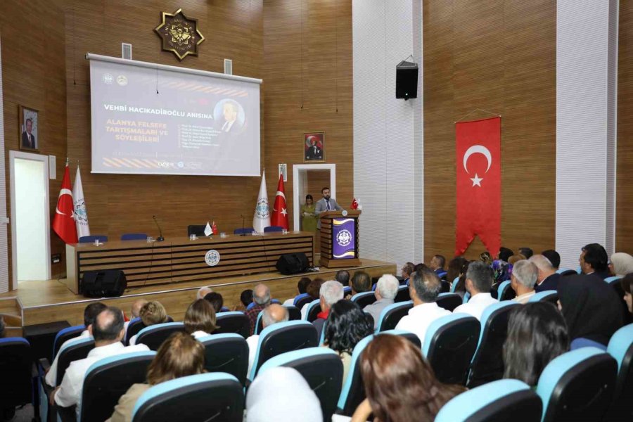 Alkü’de Ünlü Felsefeci Vehbi Hacıkadiroğlu Anıldı