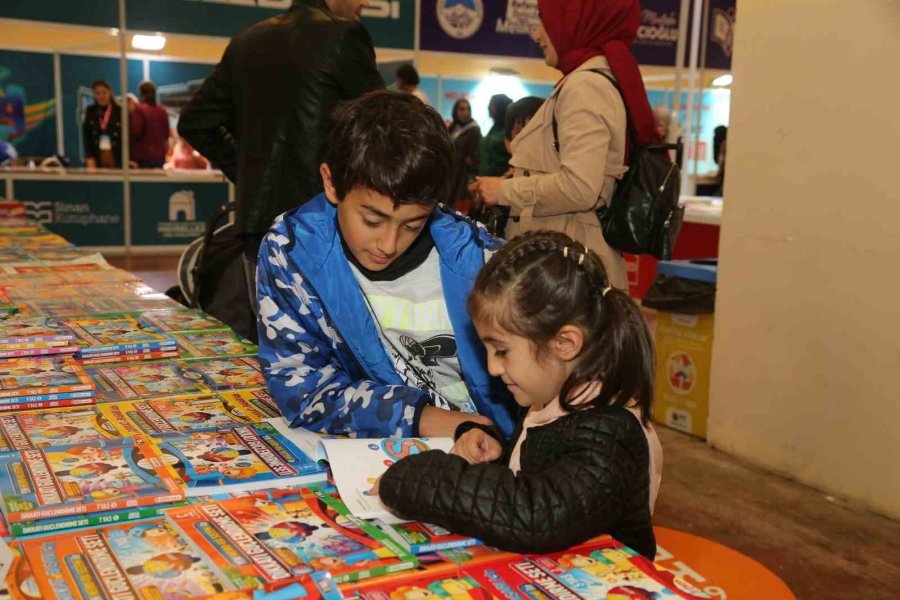 Kitap Fuarını Çocuklar Da Çok Sevdi