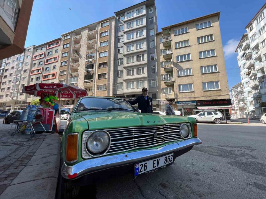 93 Yaşındaki Kore Gazisi 48 Yıllık Aracına Gelen Teklifleri Reddediyor