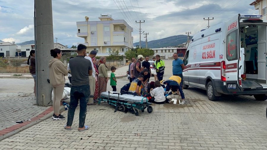 Kazada Yaralanan Kız Çocuğu Acısını Unutup Polise "ceza Yazmayın Lütfen" Dedi