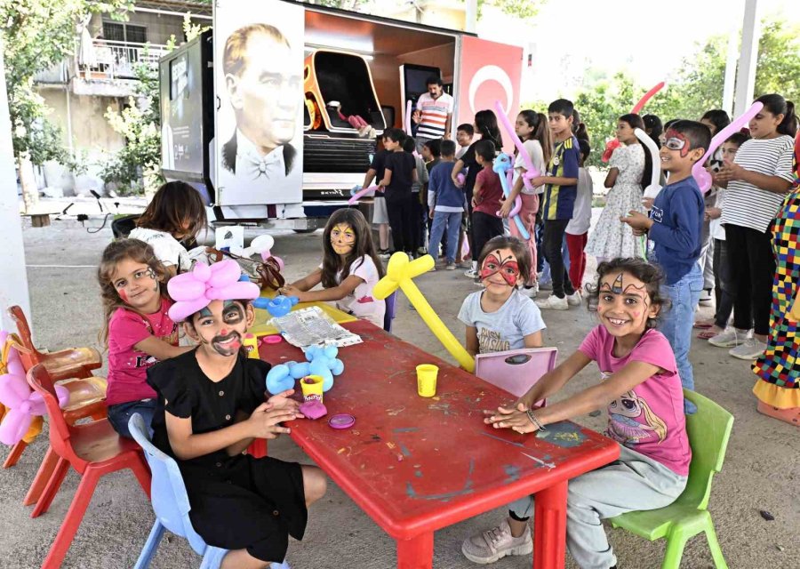 Muratpaşa Belediyesi, Çocukları Geleceğin Dünyasıyla Buluşturuyor