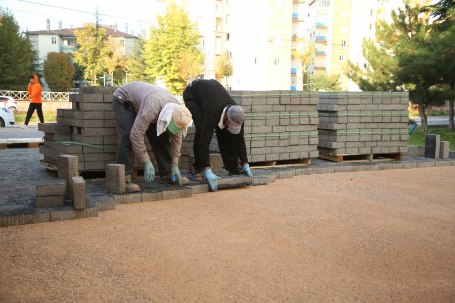 Melikgazi, Çevre Düzenleme Çalışmaları İle Daha Güzelleşiyor