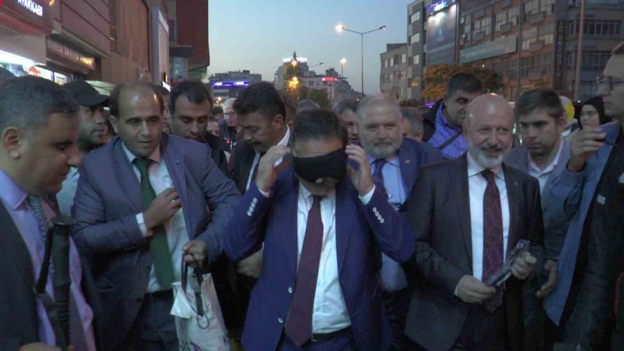 Kayseri Protokolünden ‘göz Bantlı’ Farkındalık Yürüyüşü