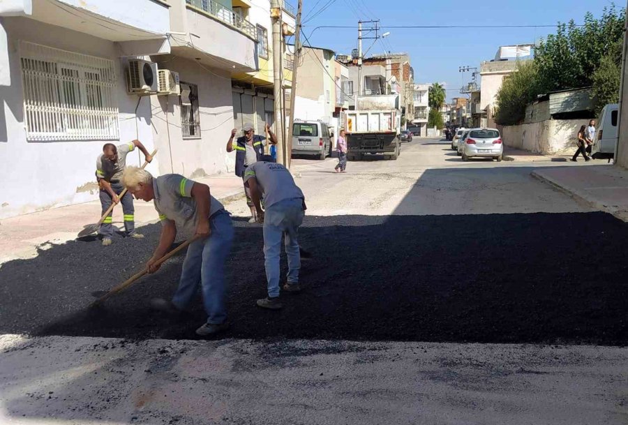 Akdeniz’de Yollar, Parklar Ve Spor Tesisleri Yenileniyor