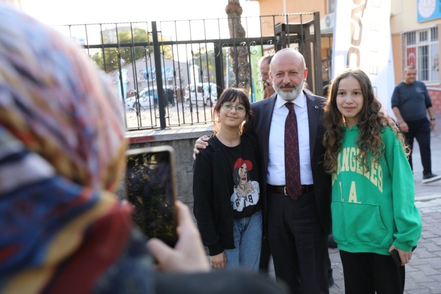 Başkan Çolakbayrakdar, “rutinin Dışında Çevreye Ve İnsana Fark Katacak Hizmetler Yapıyoruz”