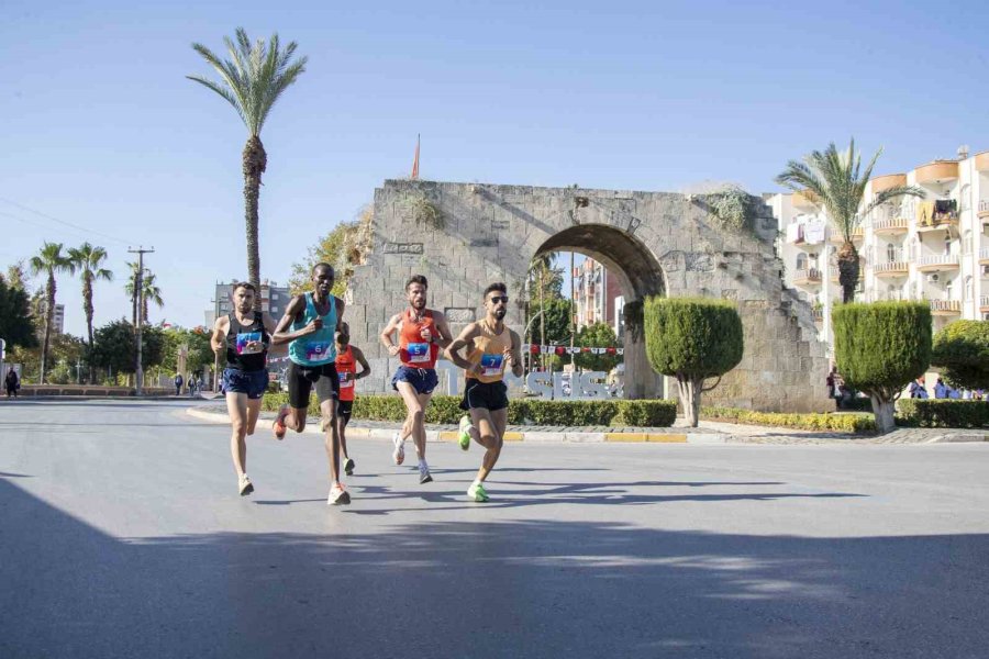 15. Uluslararası Tarsus Yarı Maratonu 22 Ekim’de Koşulacak