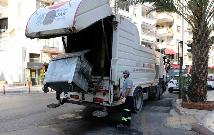 Akdeniz’de Temizlik İşlemleri Aralıksız Sürüyor